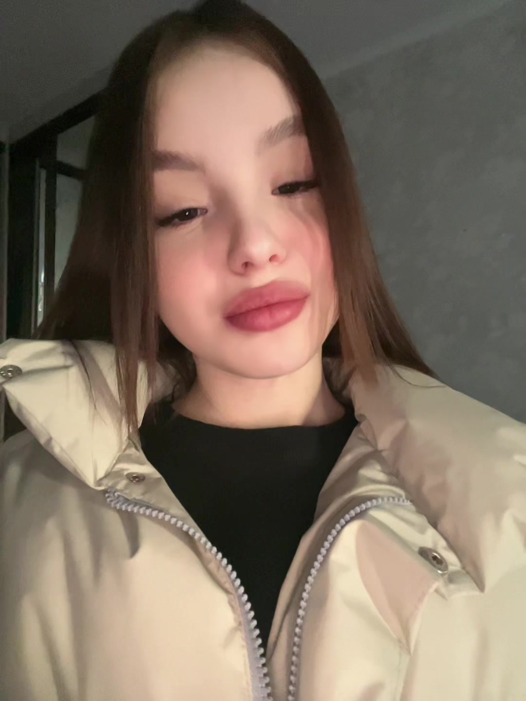 @Adelina🎀