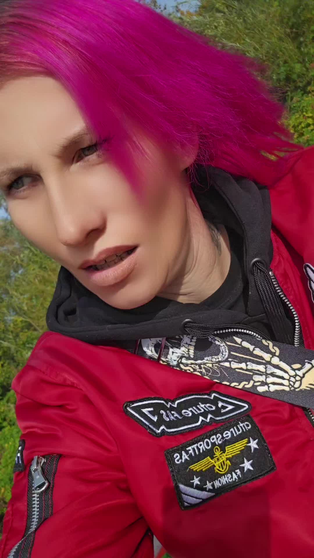 @MiriDunkelglanz 🖤🌟
