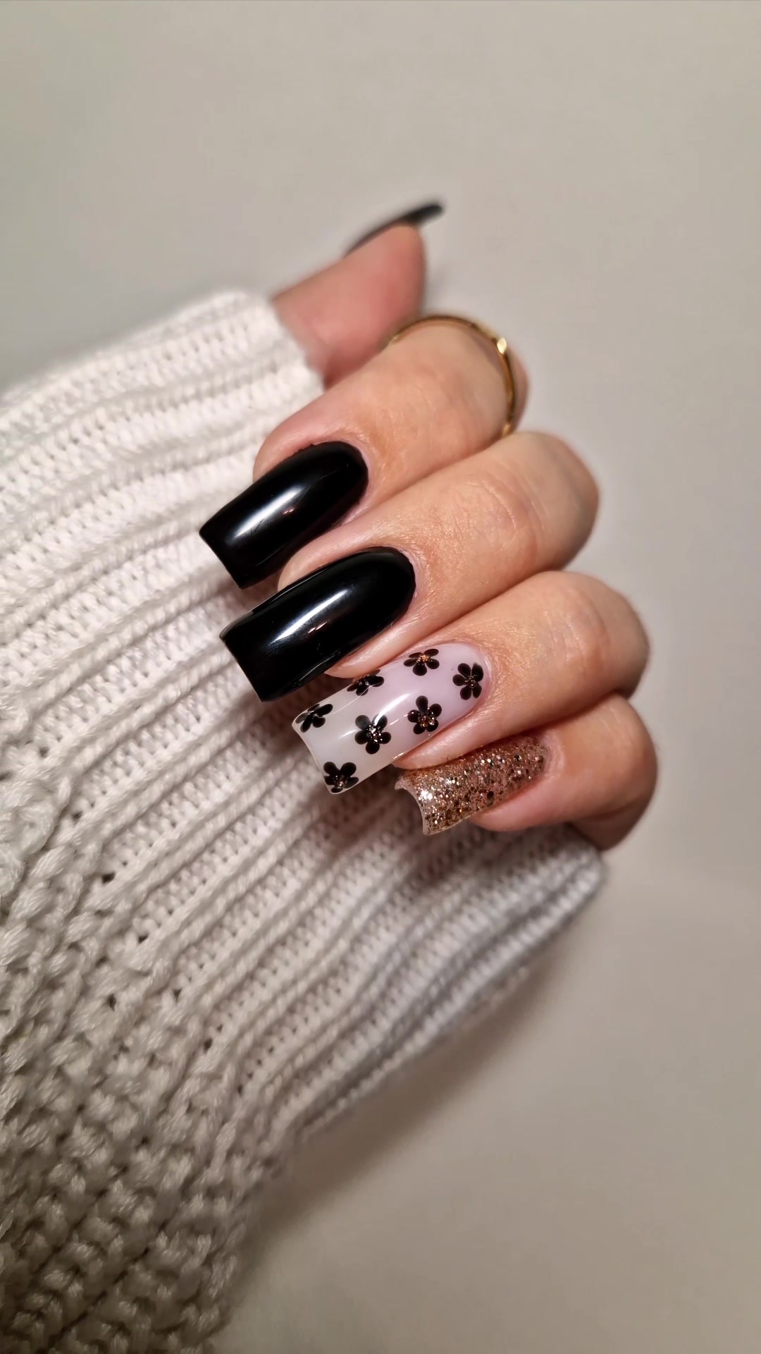 @dolu_nails