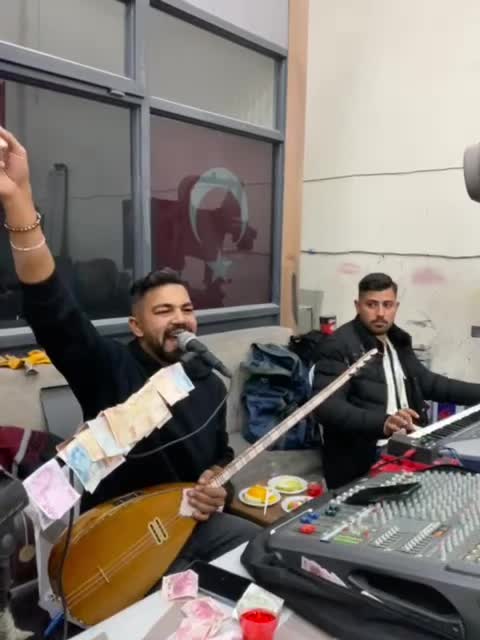 @Menderes El&ccedil;in oficalll
