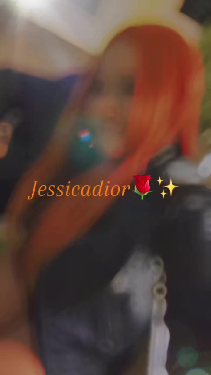 @Jess 🍭&trade;️🌹✨
