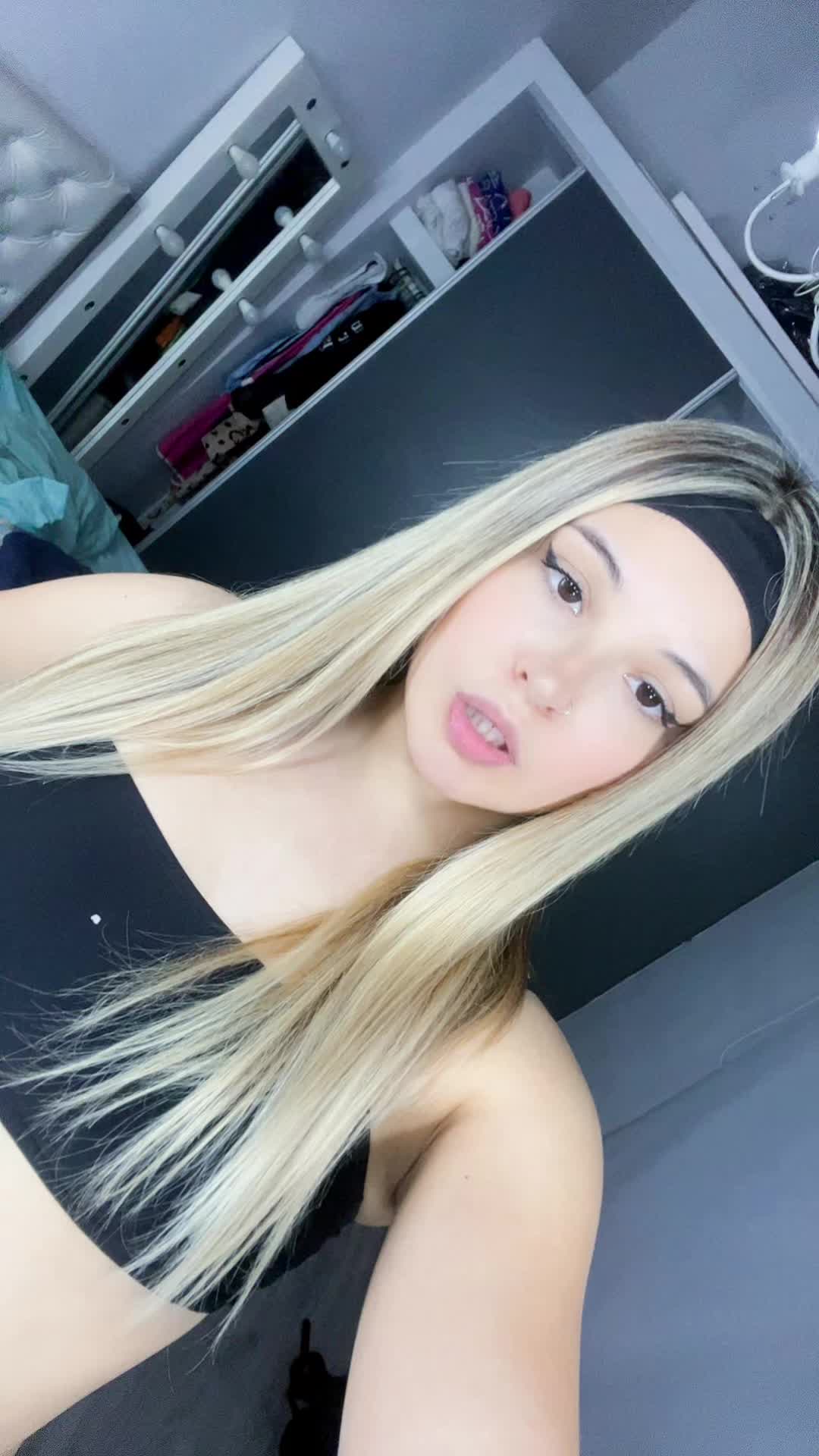 @Nickiirojo