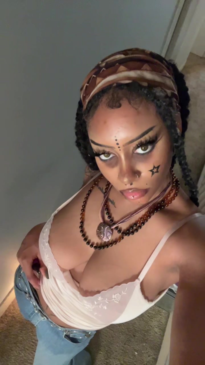 @KinsbeautyA