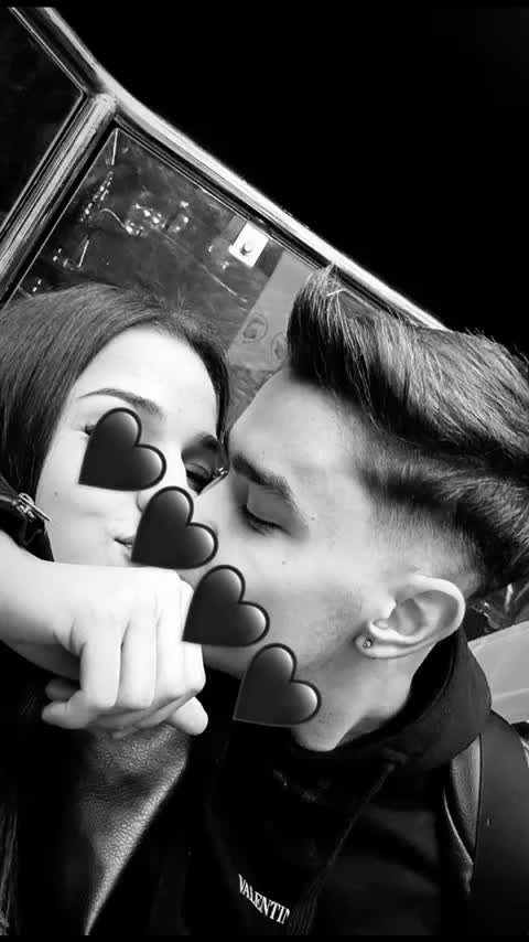 @𝓜𝓮𝓵𝓸𝓭𝓲𝓲🖤♾
