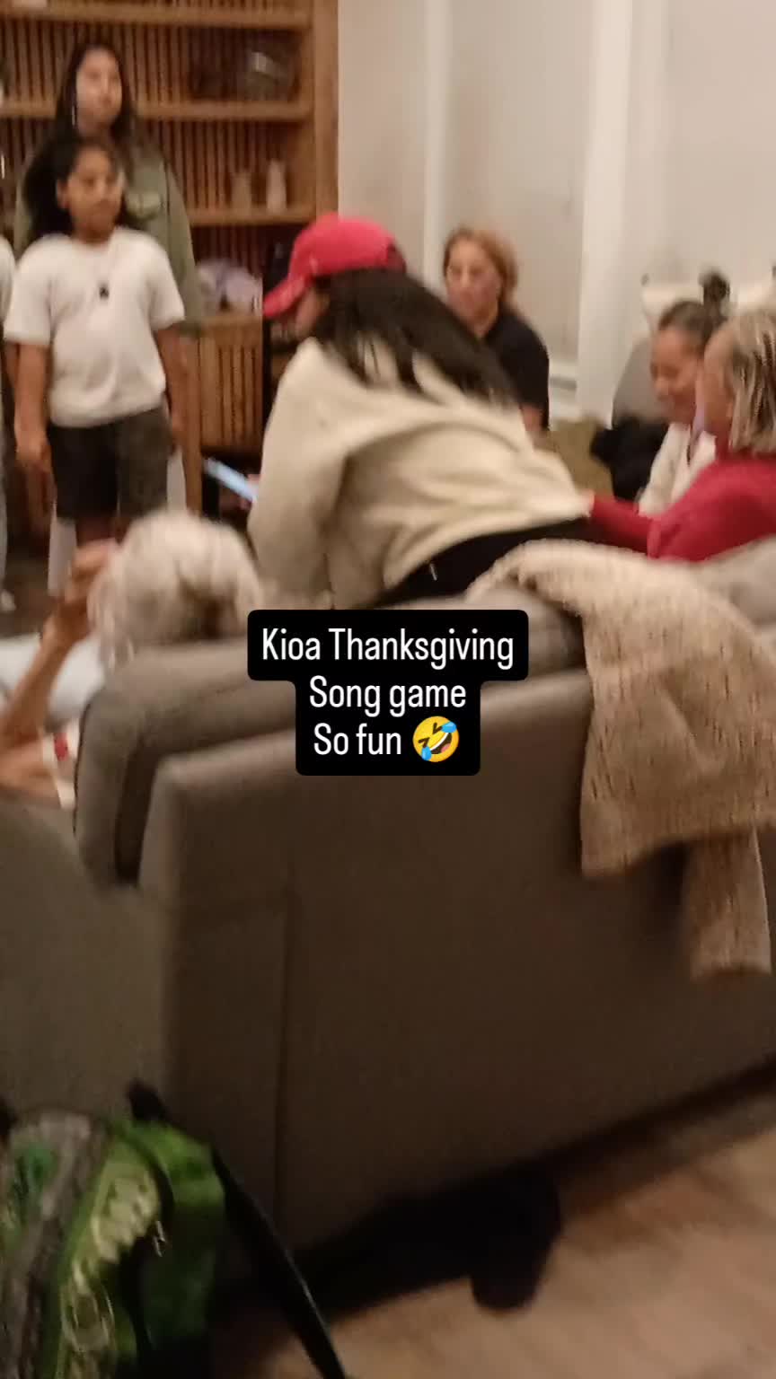 @LisaLisa