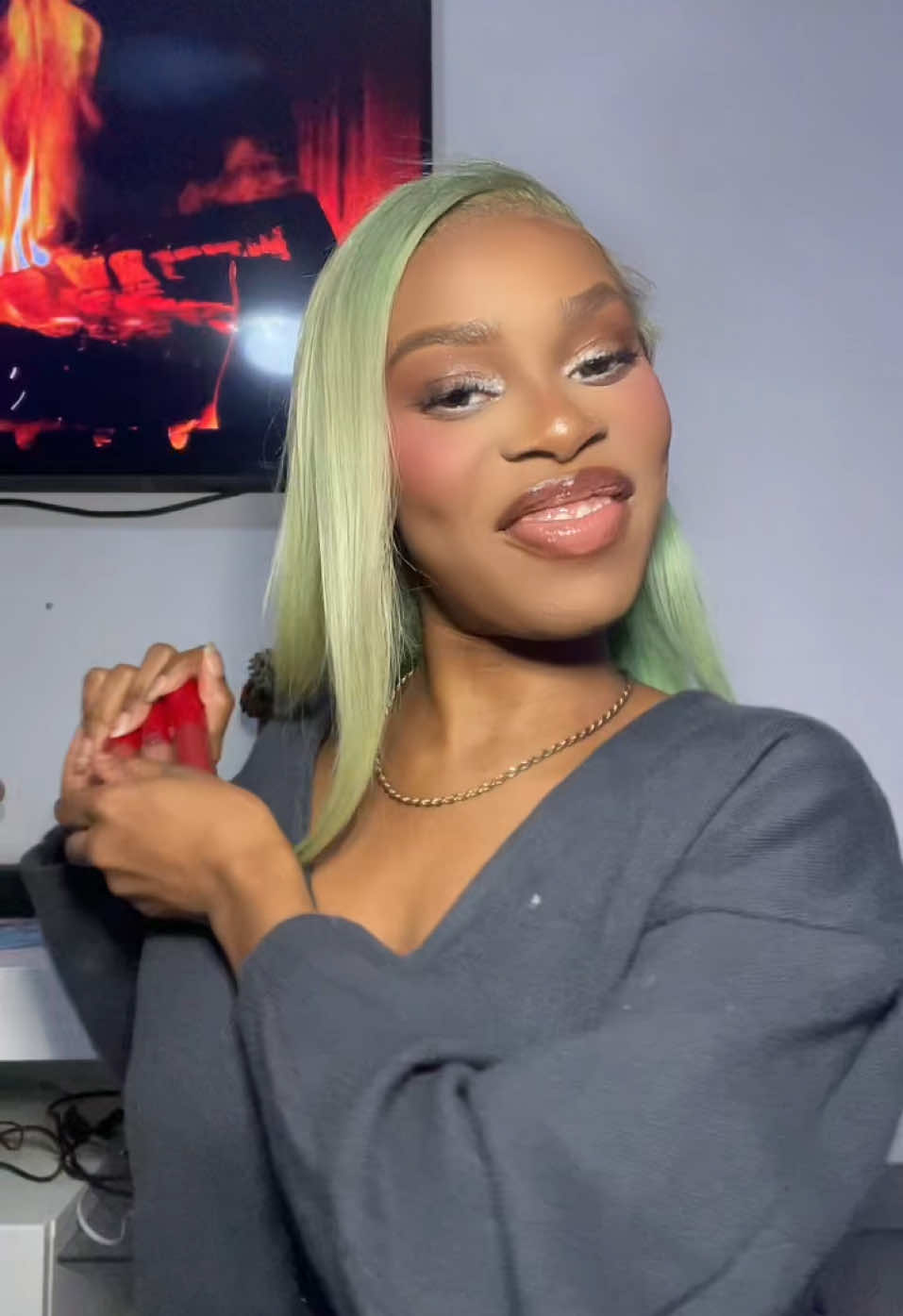 @prettysssammy❄️👱🏾&zwj;♀️