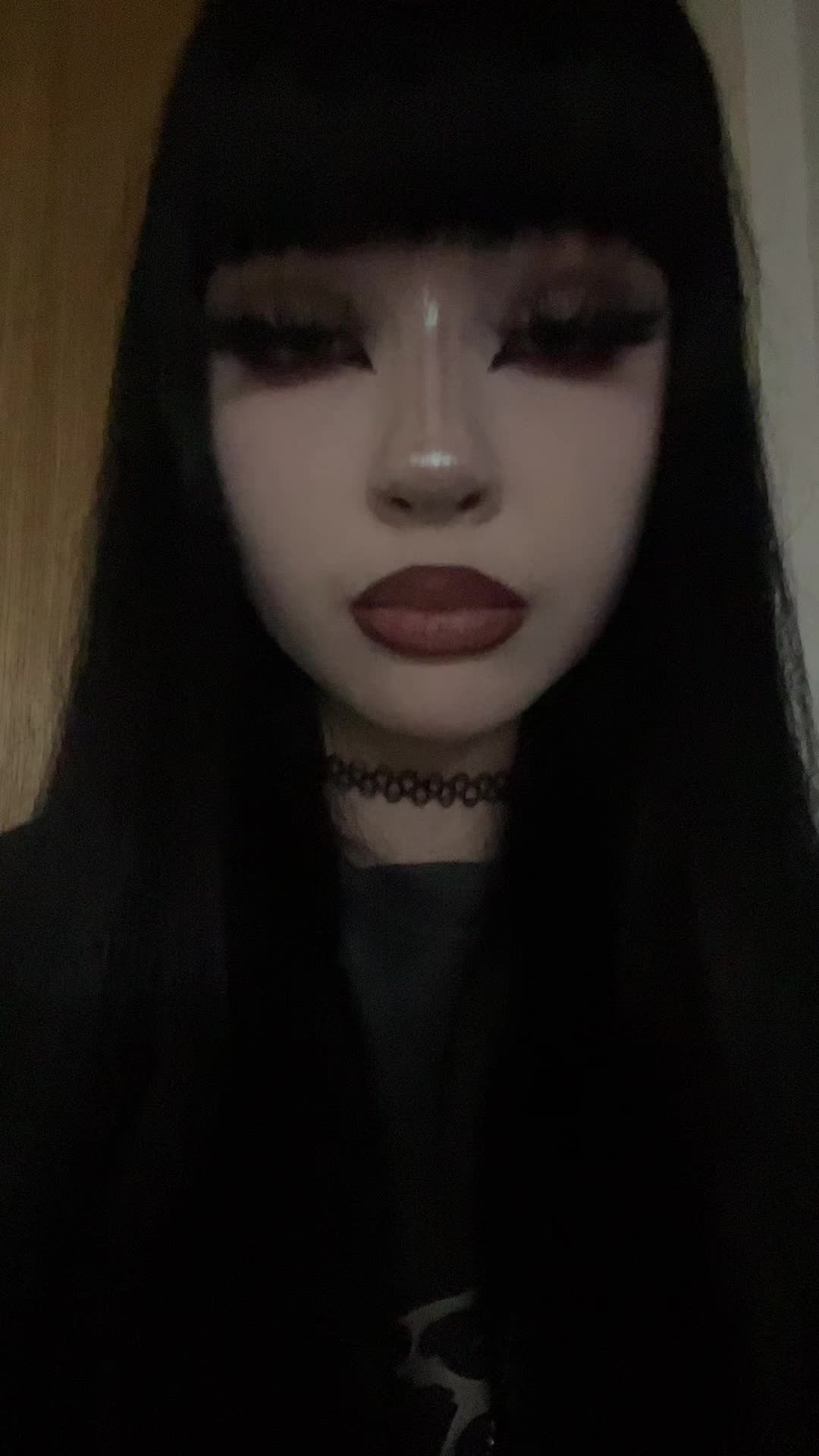 @Ava