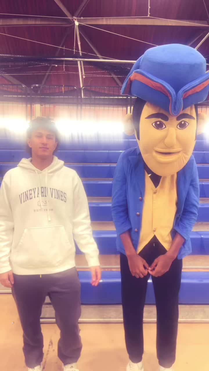 @LHS_HYPE SQUAD!!