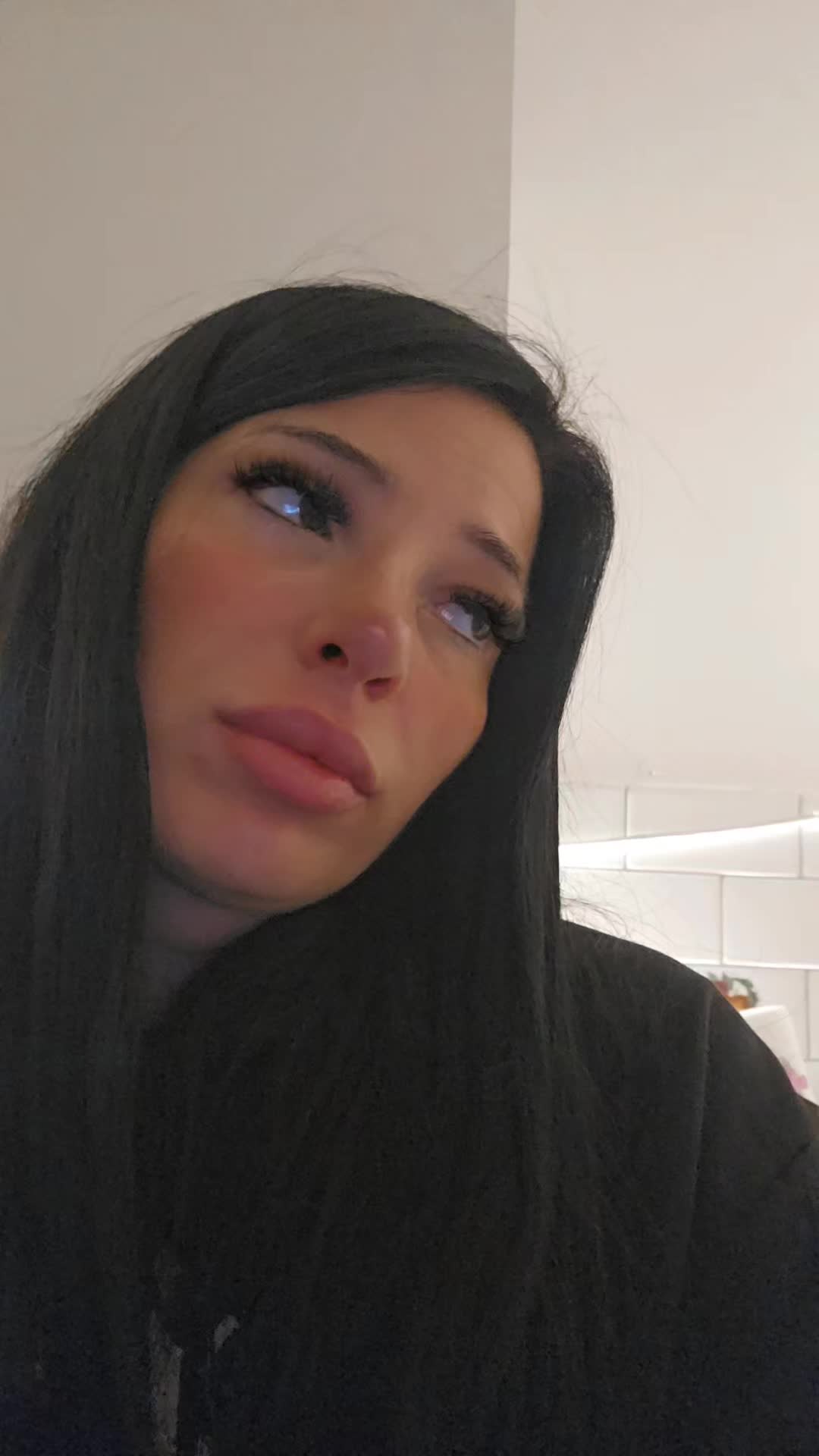@Smeralda 🗝️✈️🍸💎