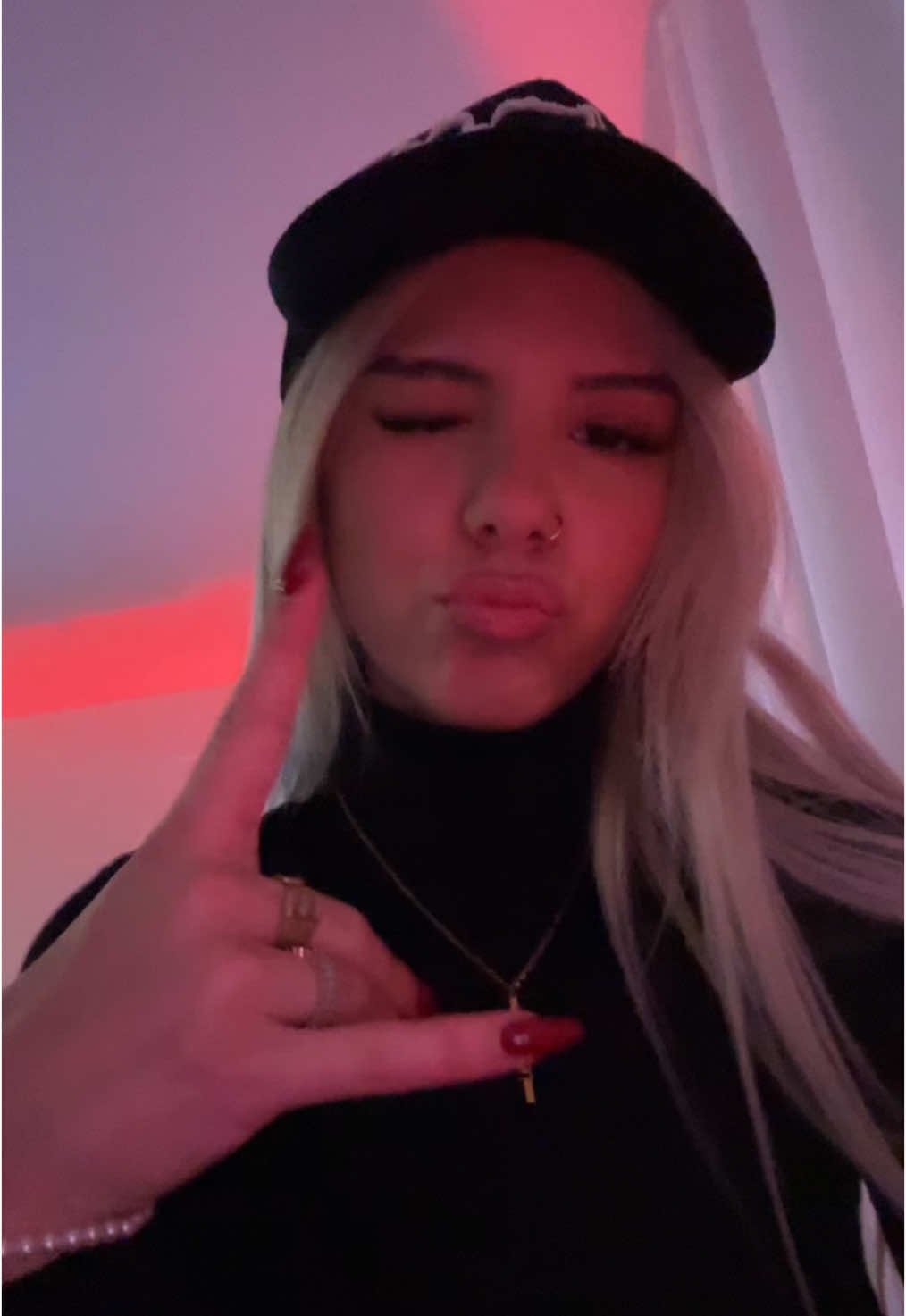 @𝐄𝐅𝐈