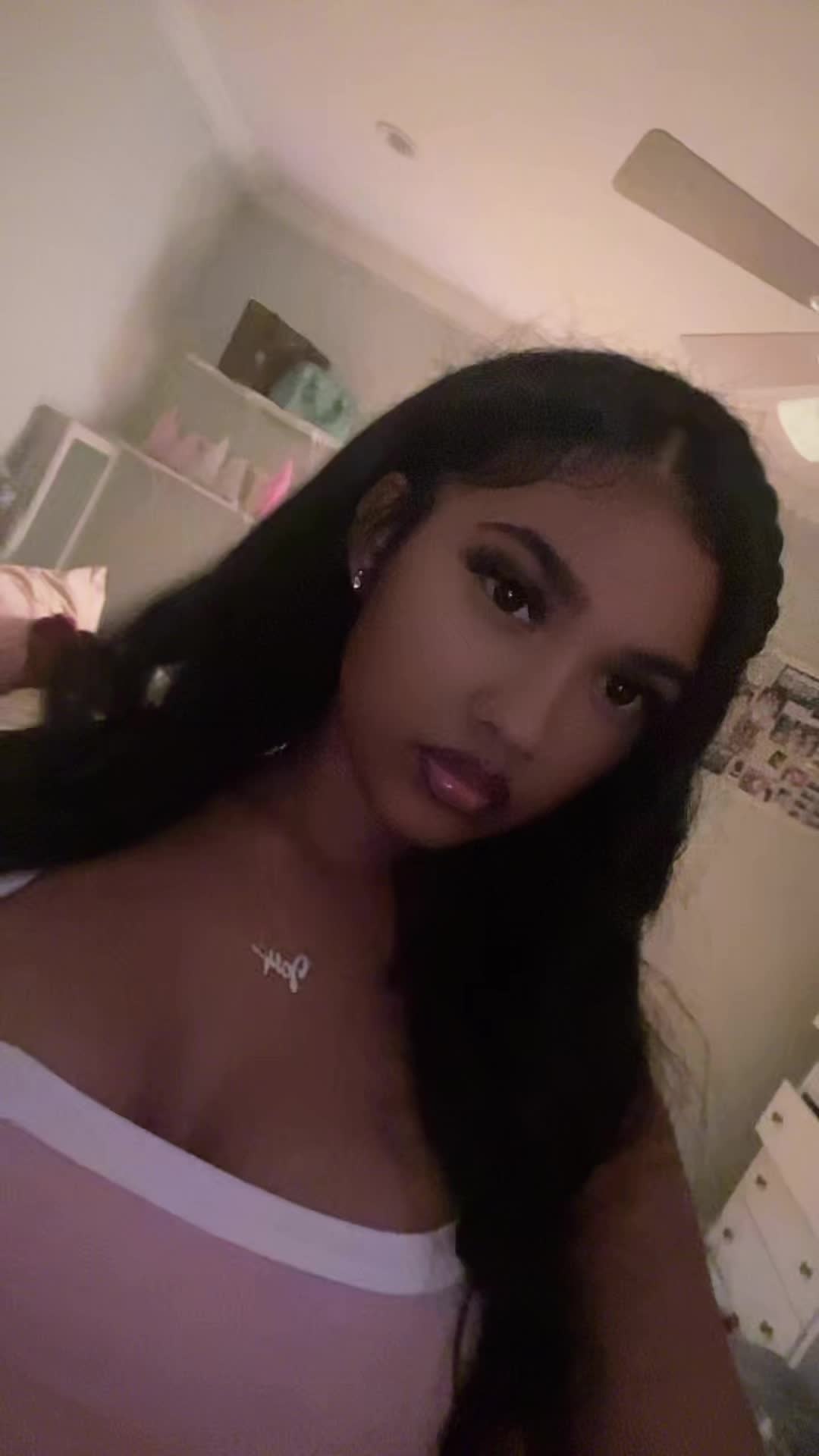 @￶