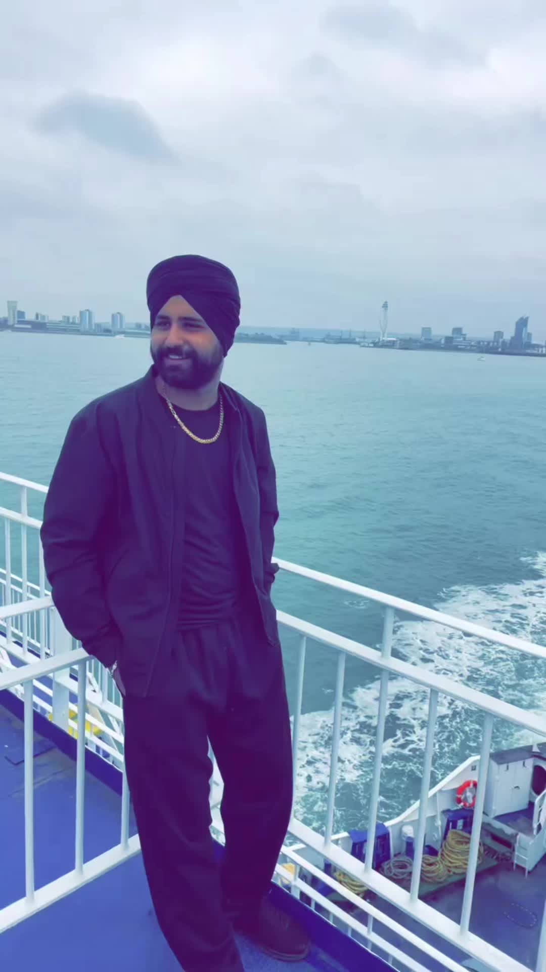@Ś&icirc;DH&uuml; 🇬🇧