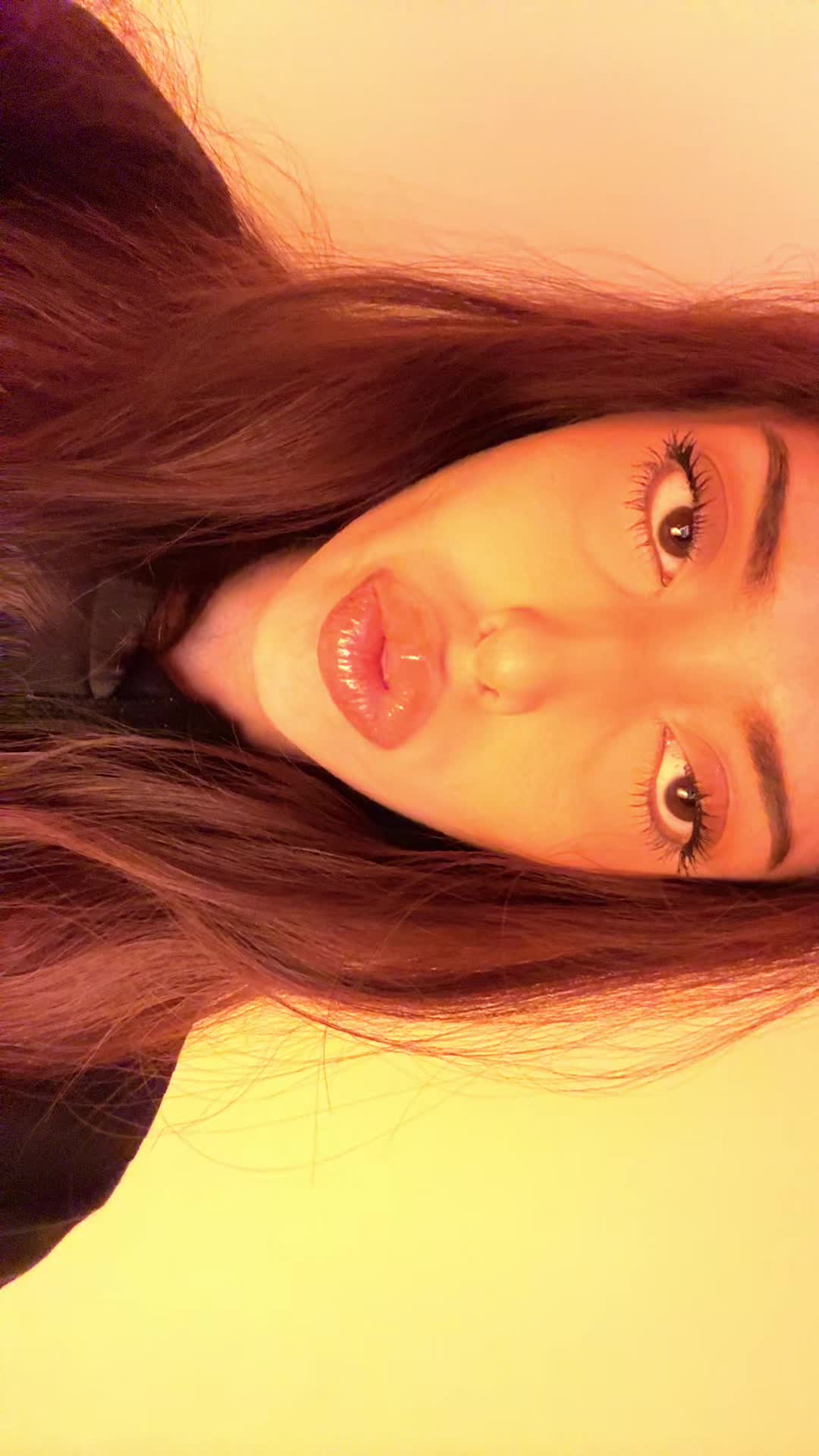@arinarozario