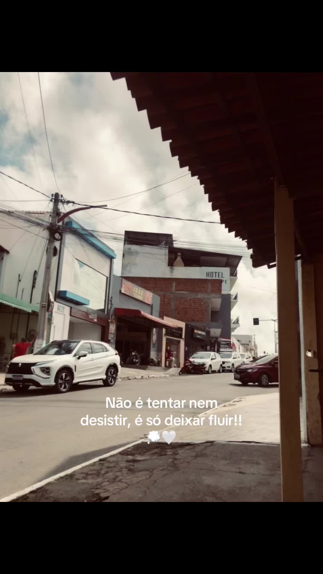 @😶&zwj;🌫️