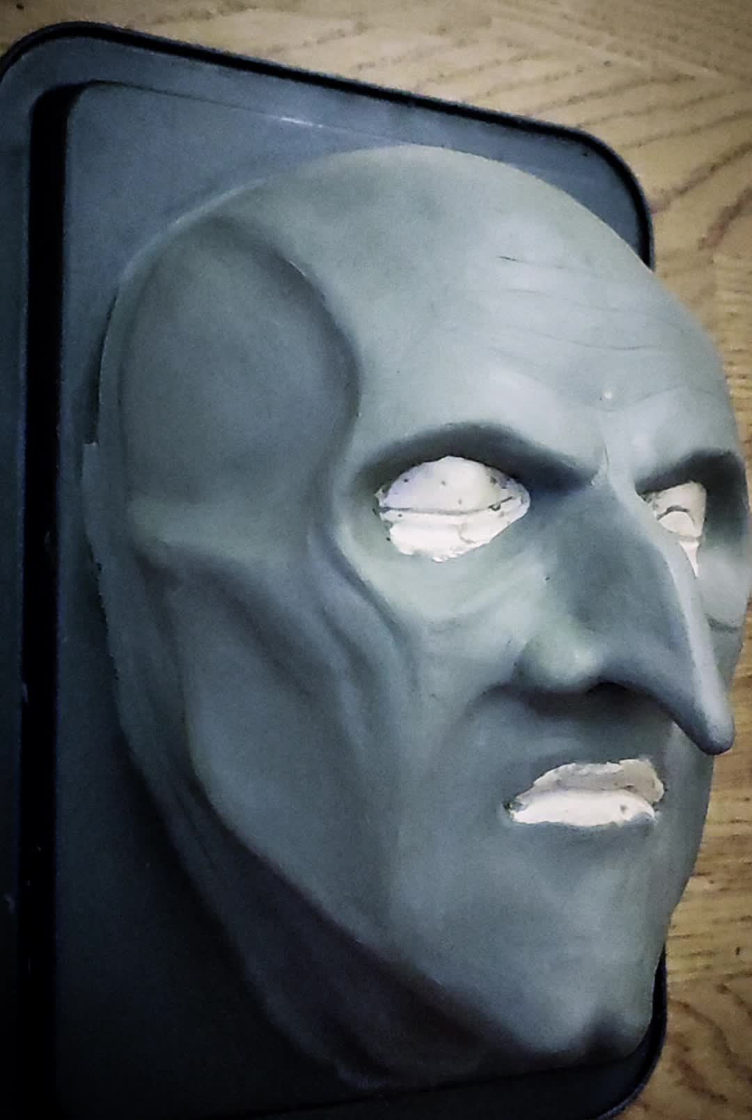@wrappedinglass666