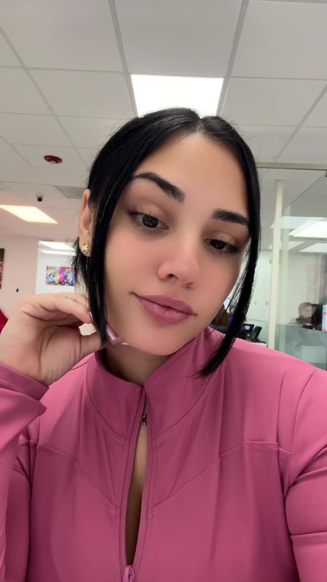 @M E L A N Y