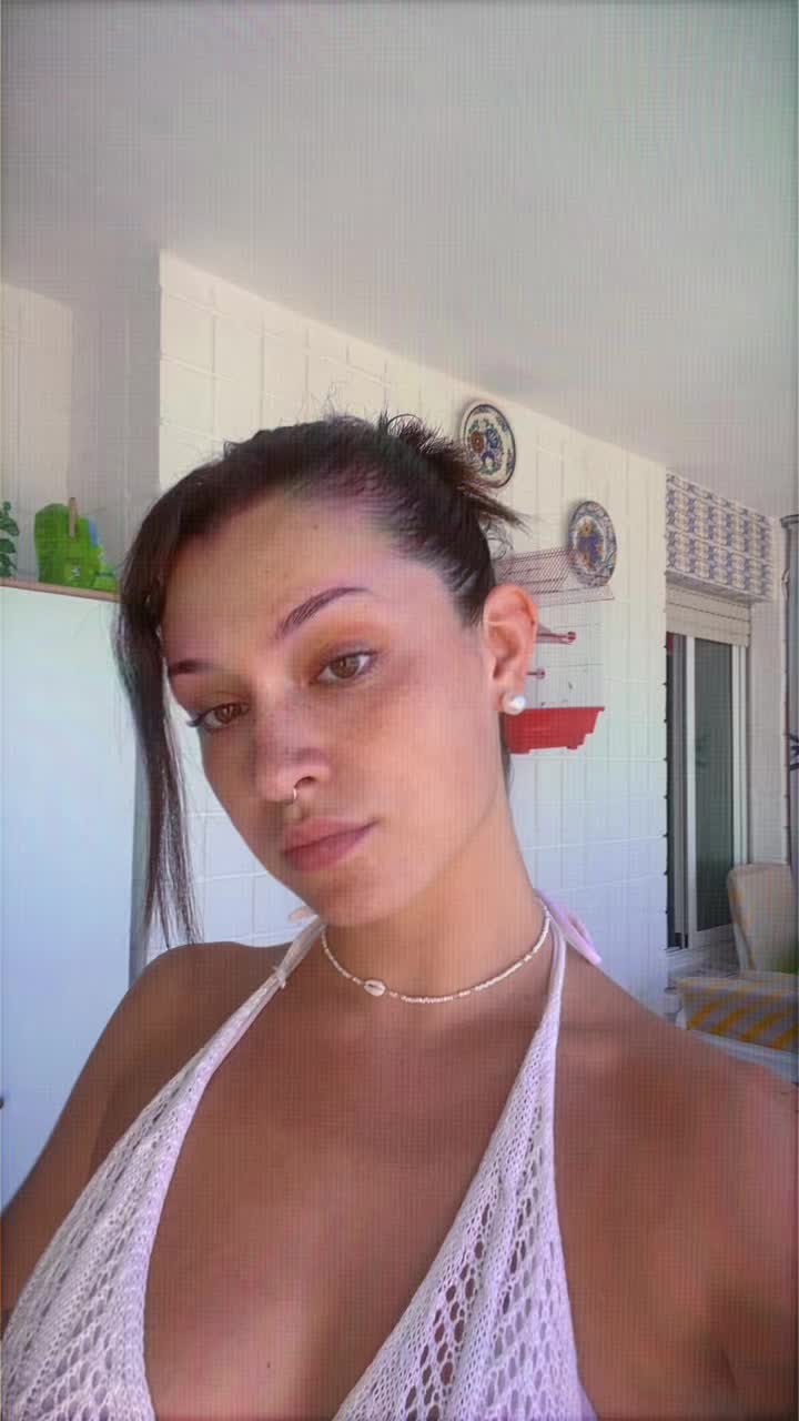 @Larita