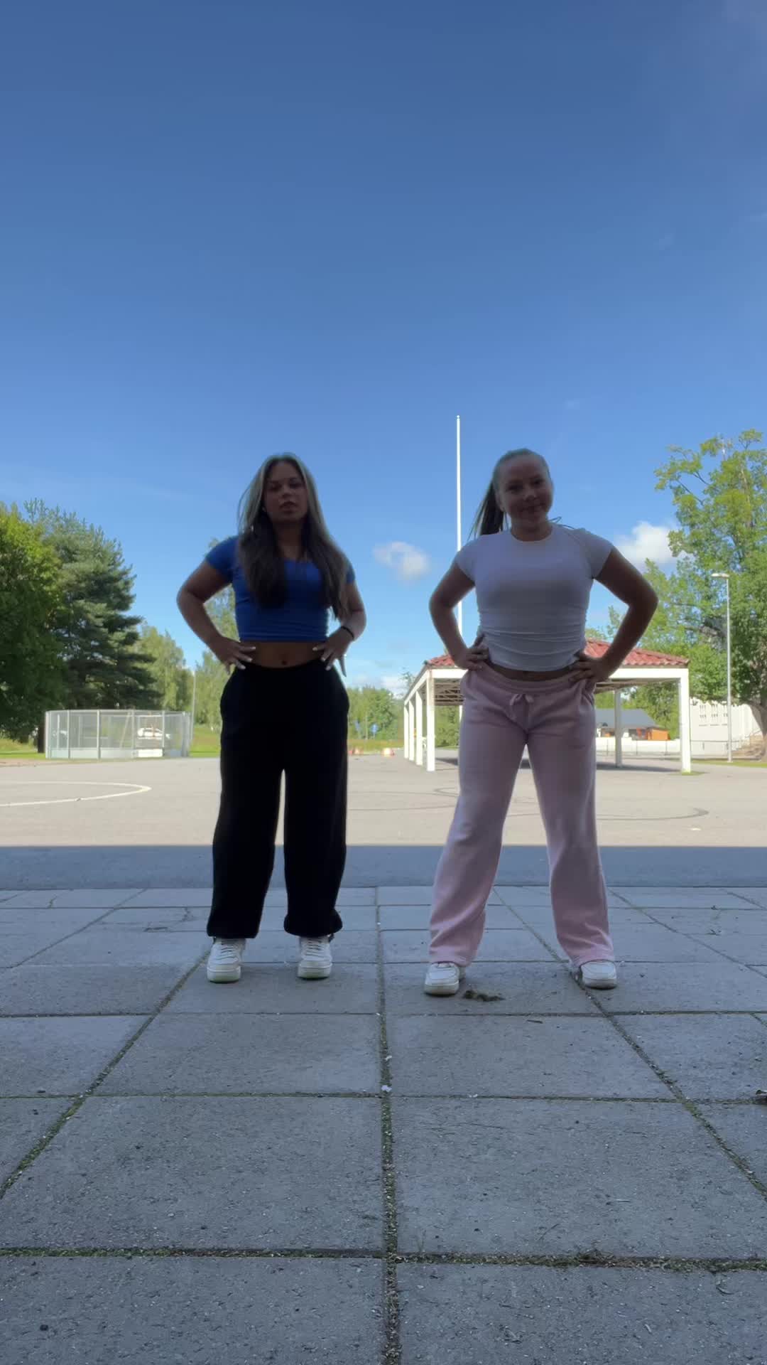 @🧸