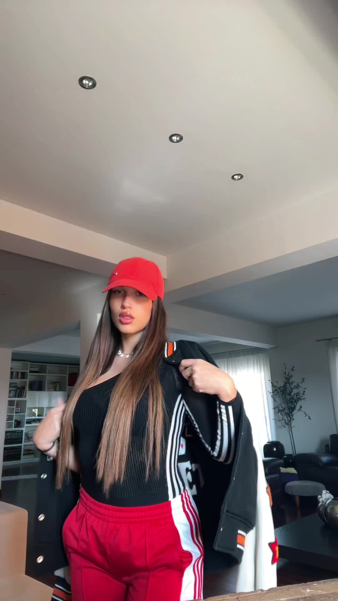 @maria.tsiaraa