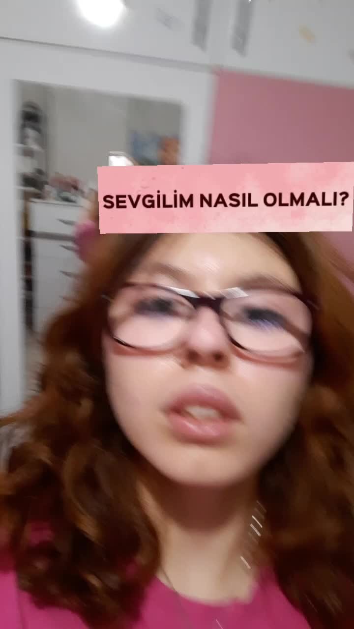 @👻