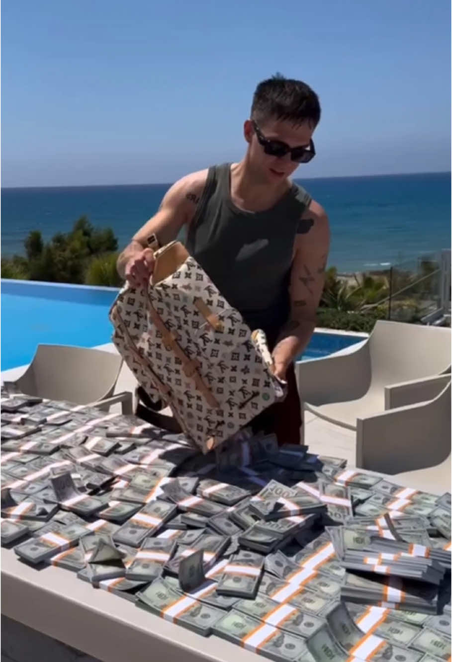 @💵