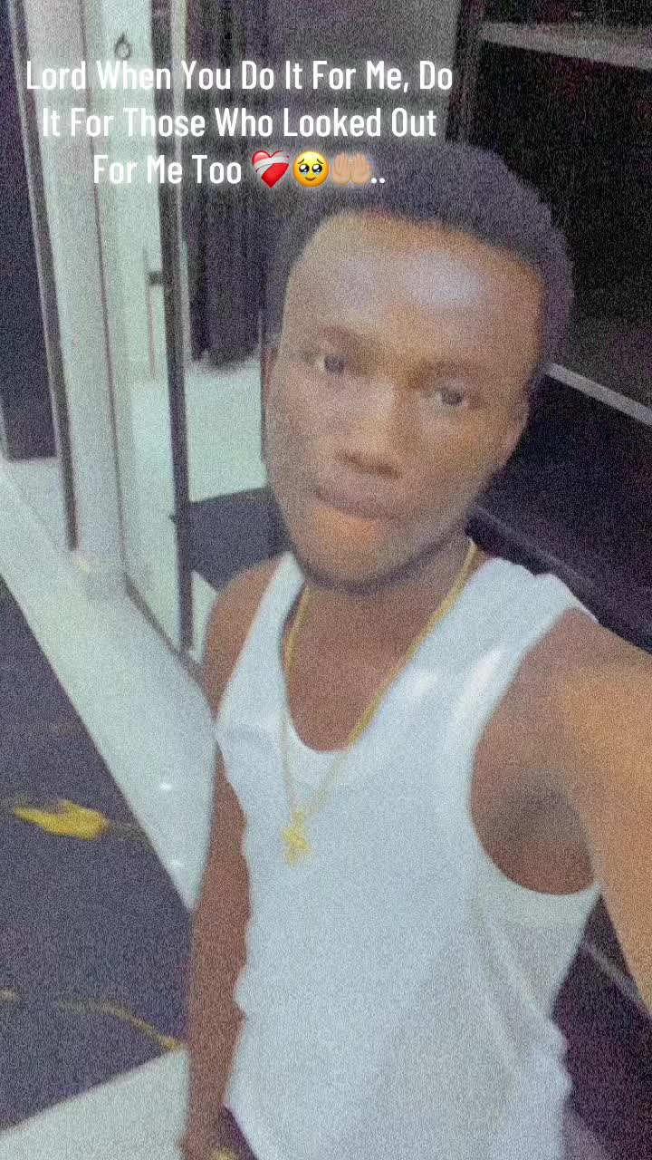 @SUNNY ADE 🥀🤍📸..