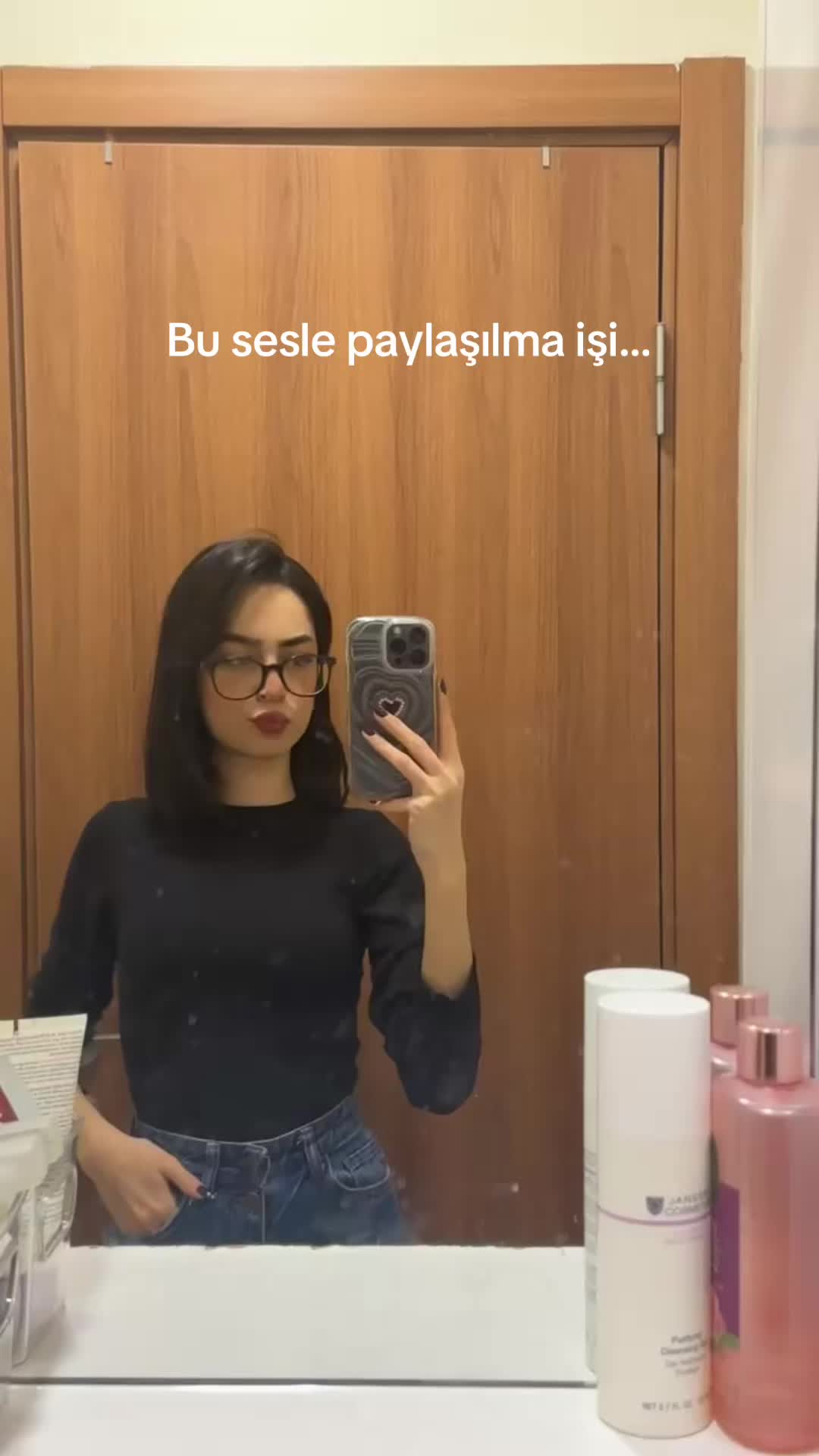 @Esma