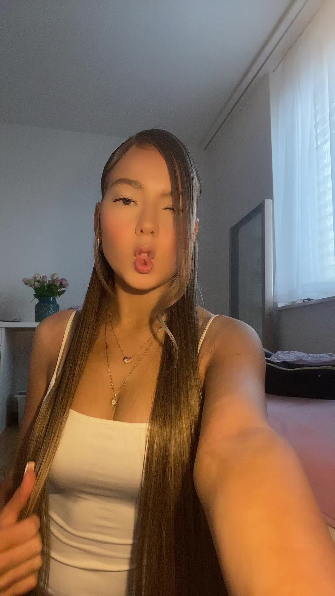 @𝐀𝐈𝐒𝐇𝐀