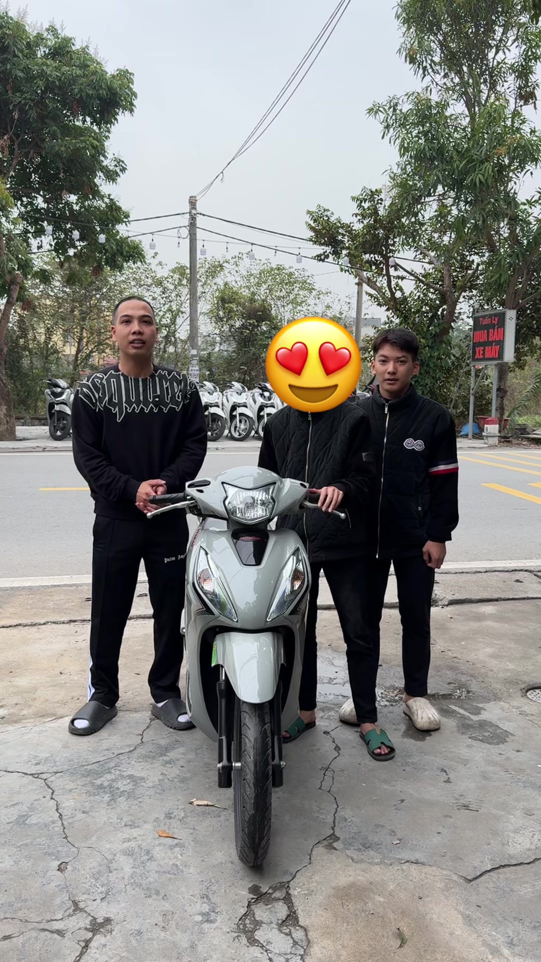 @Xe M&aacute;y Tuấn Ly