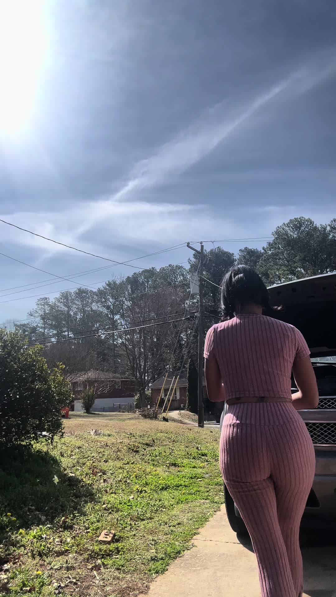 @leilaniyourhomegirl