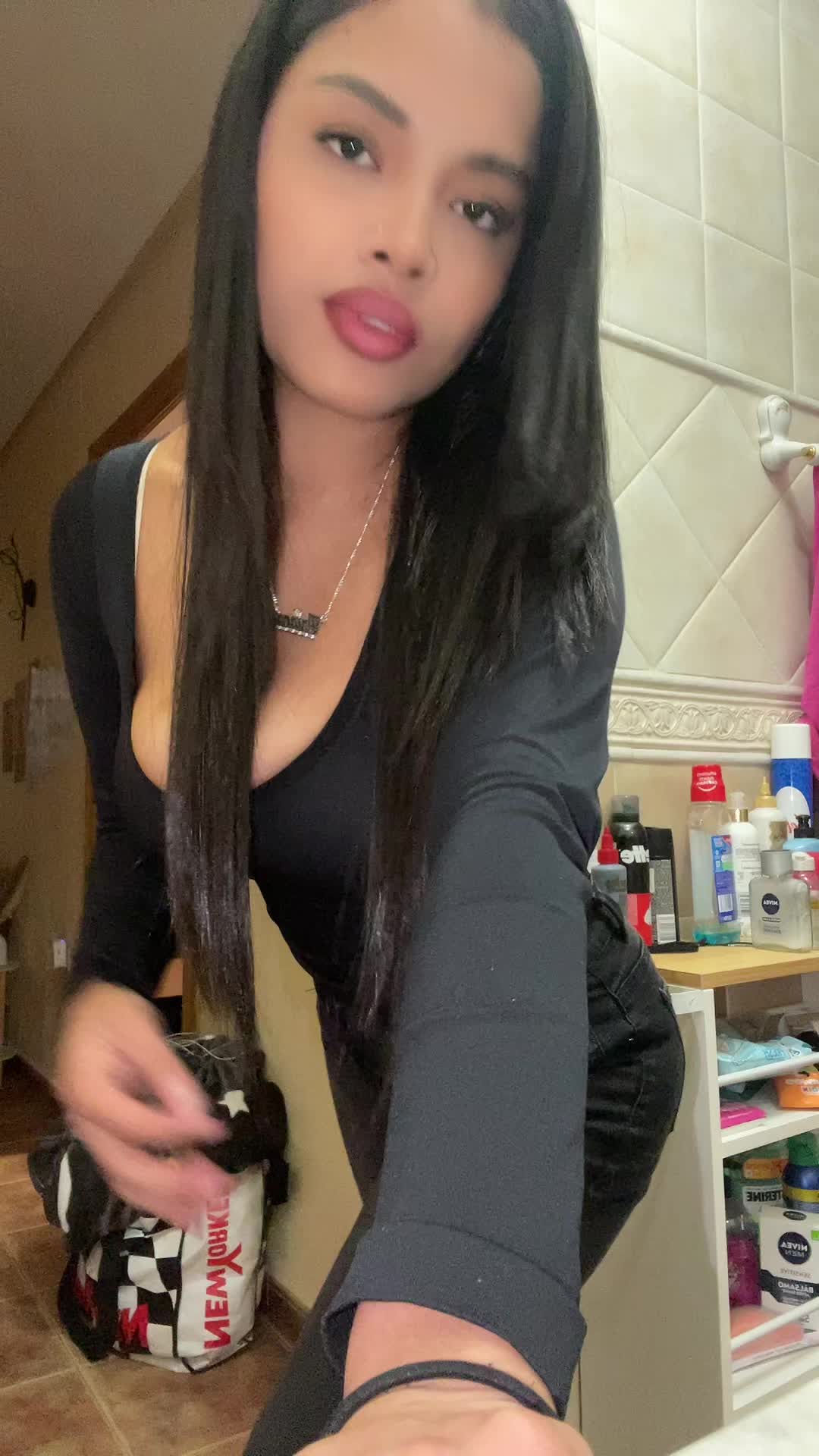 @Ari🍒