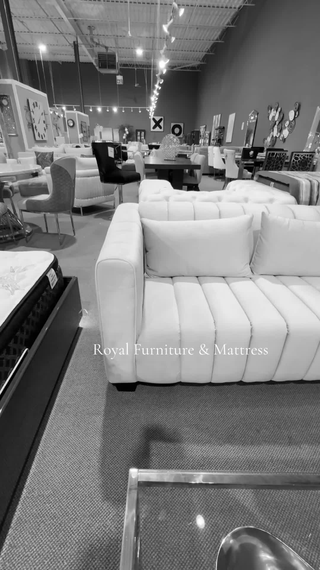 @Royal living furniture