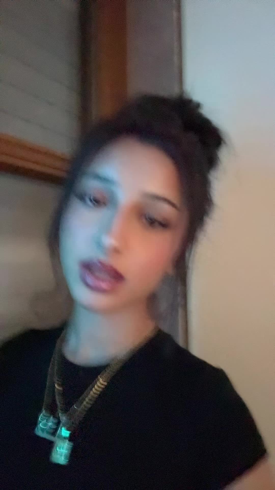 @لنوش
