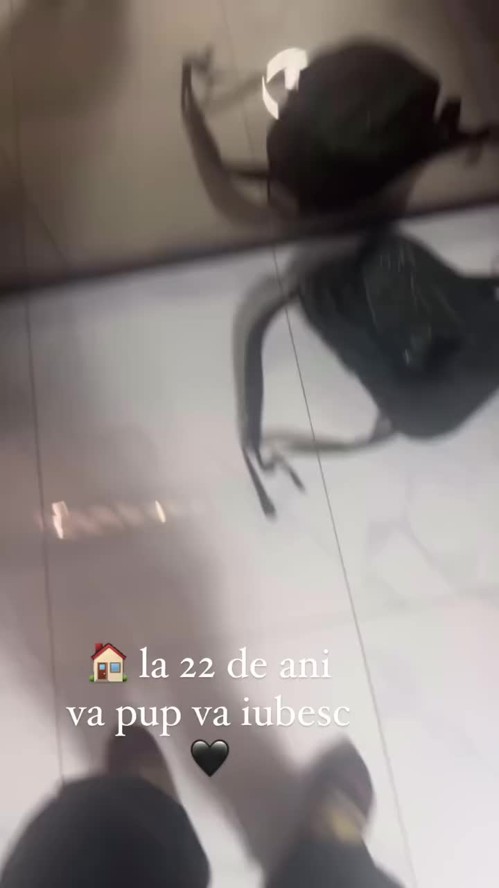 @AdelinMM