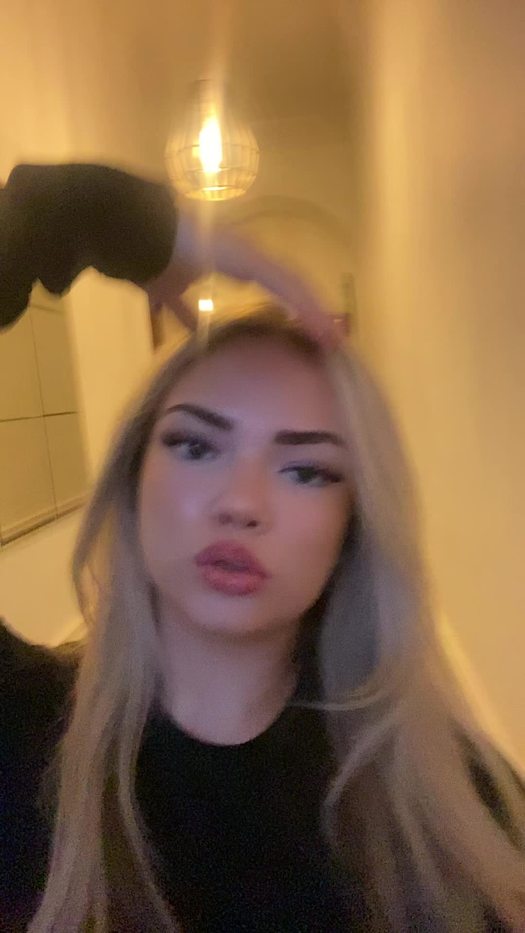 @ellie