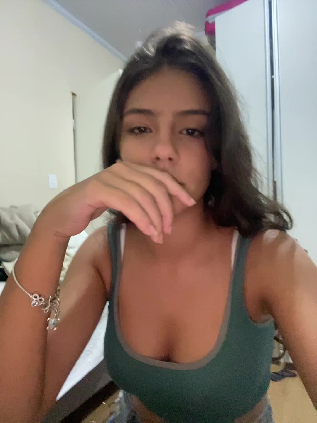 @laviniaaroux
