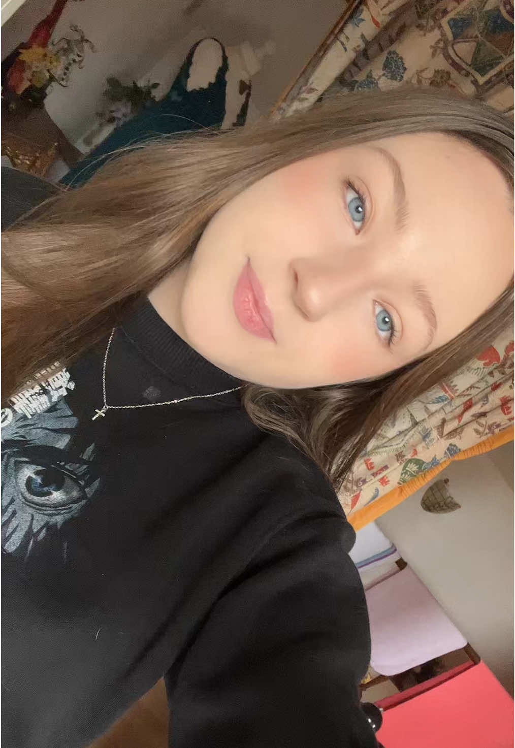 @𝐂𝐥𝐚𝐫𝐚 ✞