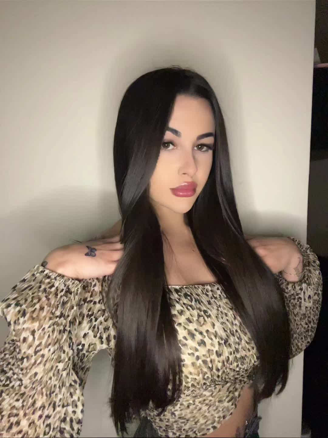 @Apostolova
