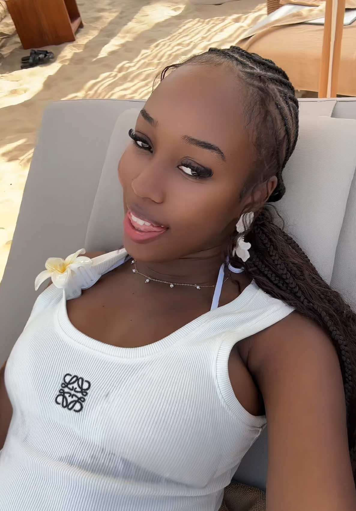 @Ze&iuml;nab
