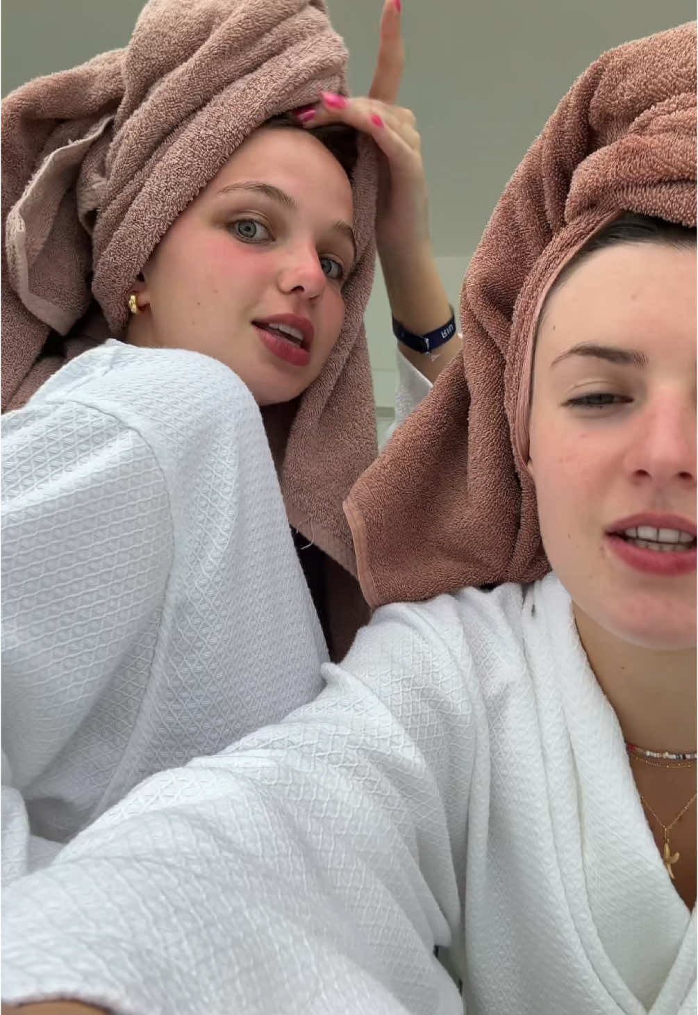 @v