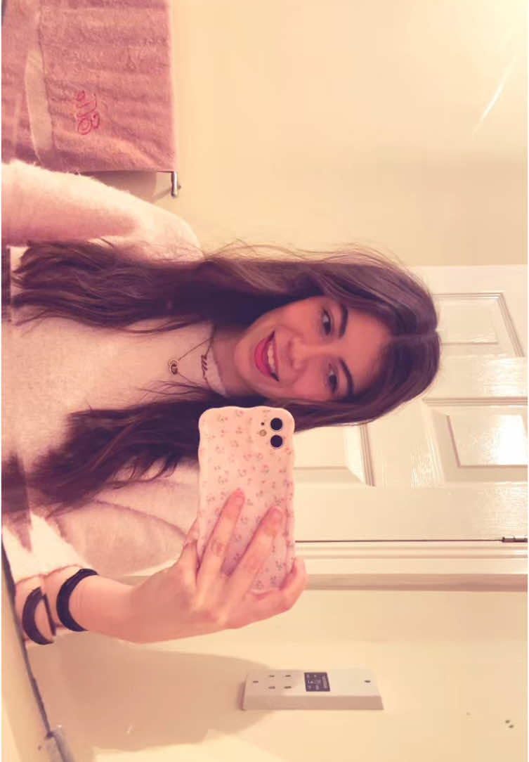 @Ella x