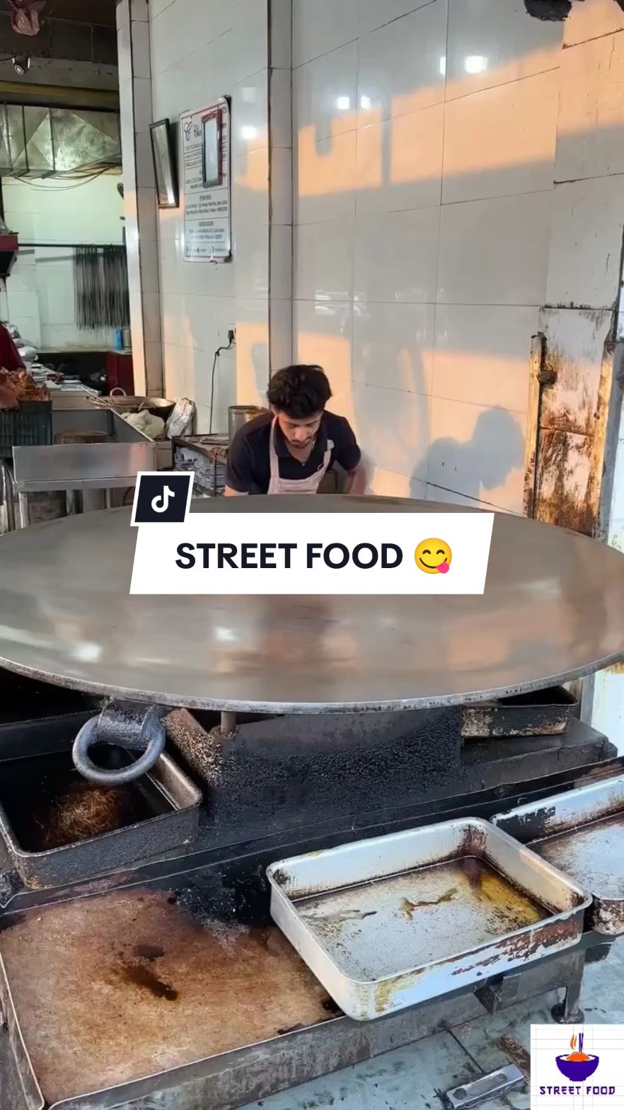 @𝗦𝘁𝗿𝗲𝗲𝘁 𝗙𝗼𝗼𝗱