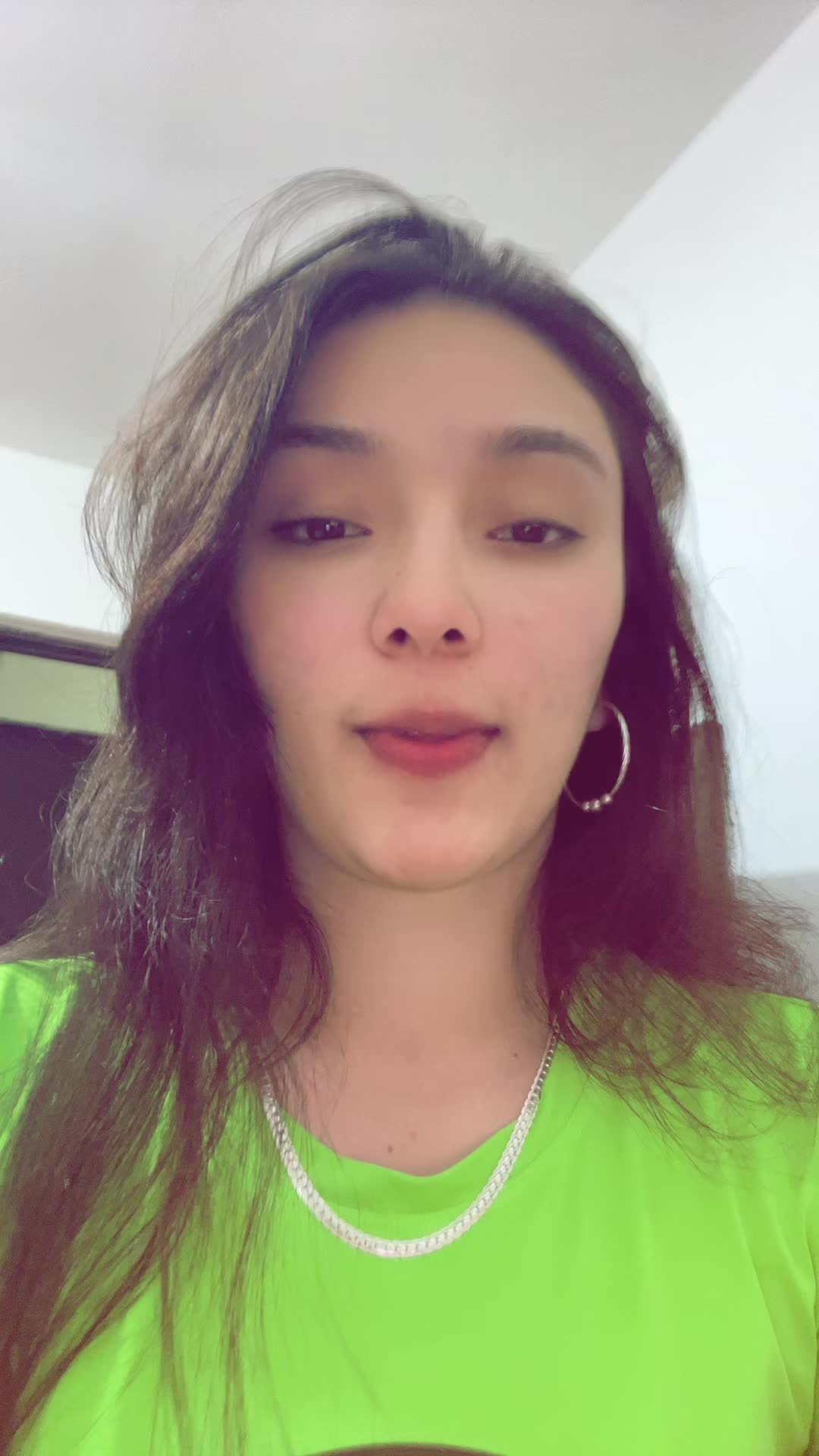 @Ximena C. 🤍