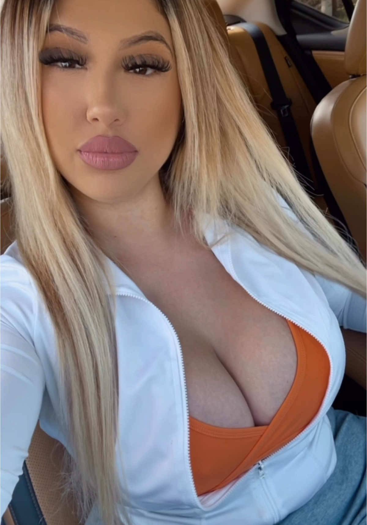 @kayrenee1017