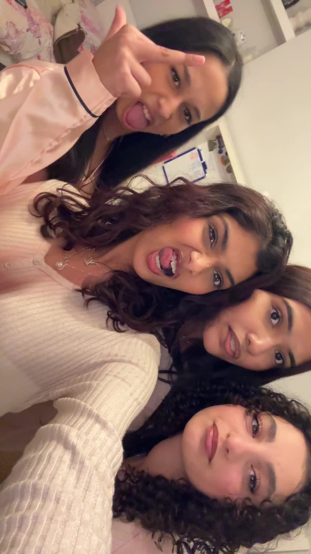 @️