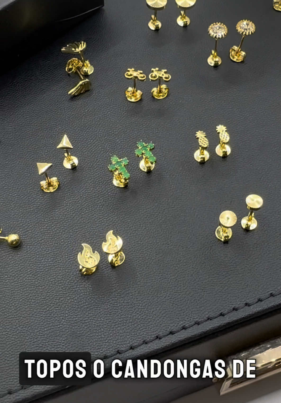 @OM JOYER&Iacute;A