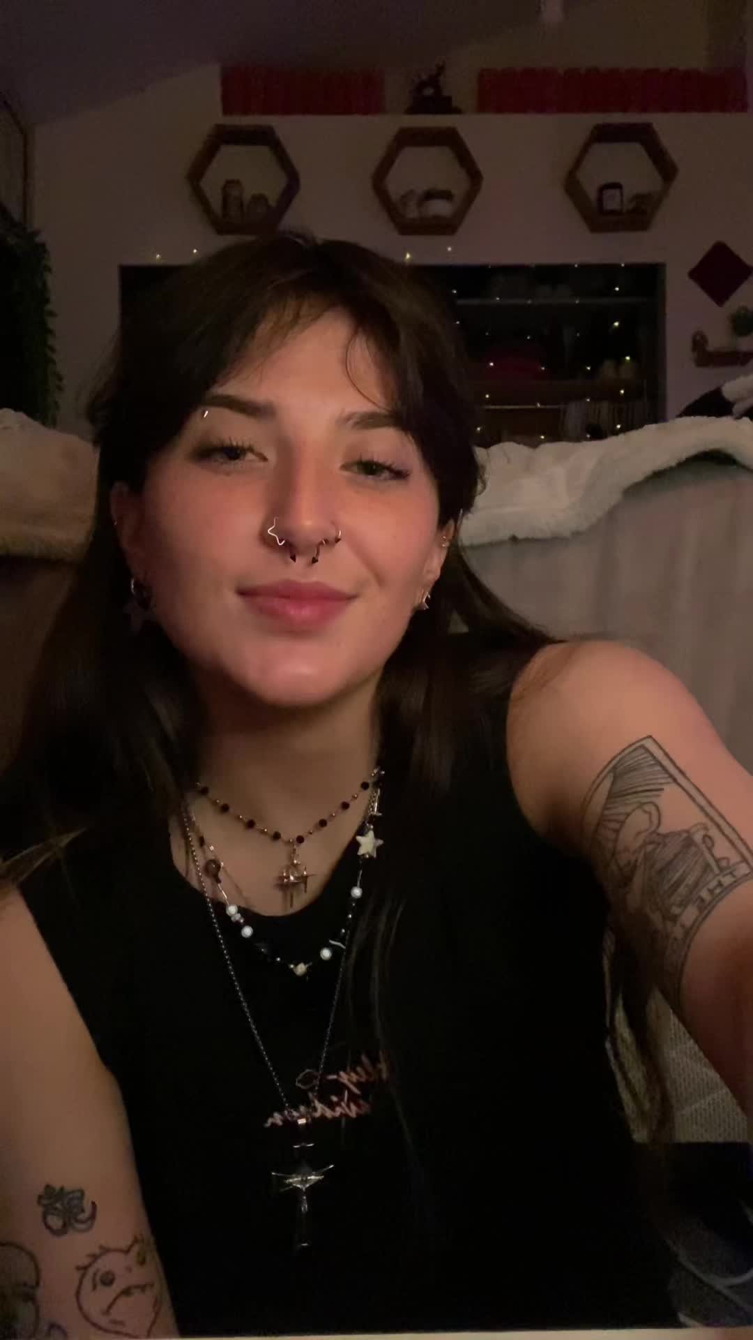 @kyraaa