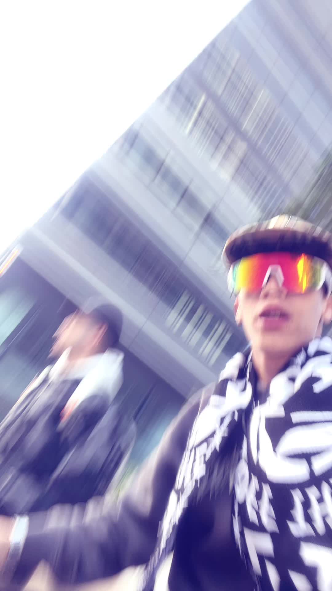 @YU📲