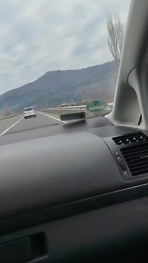 @Ani___ Kola✝️🇦🇱Puk