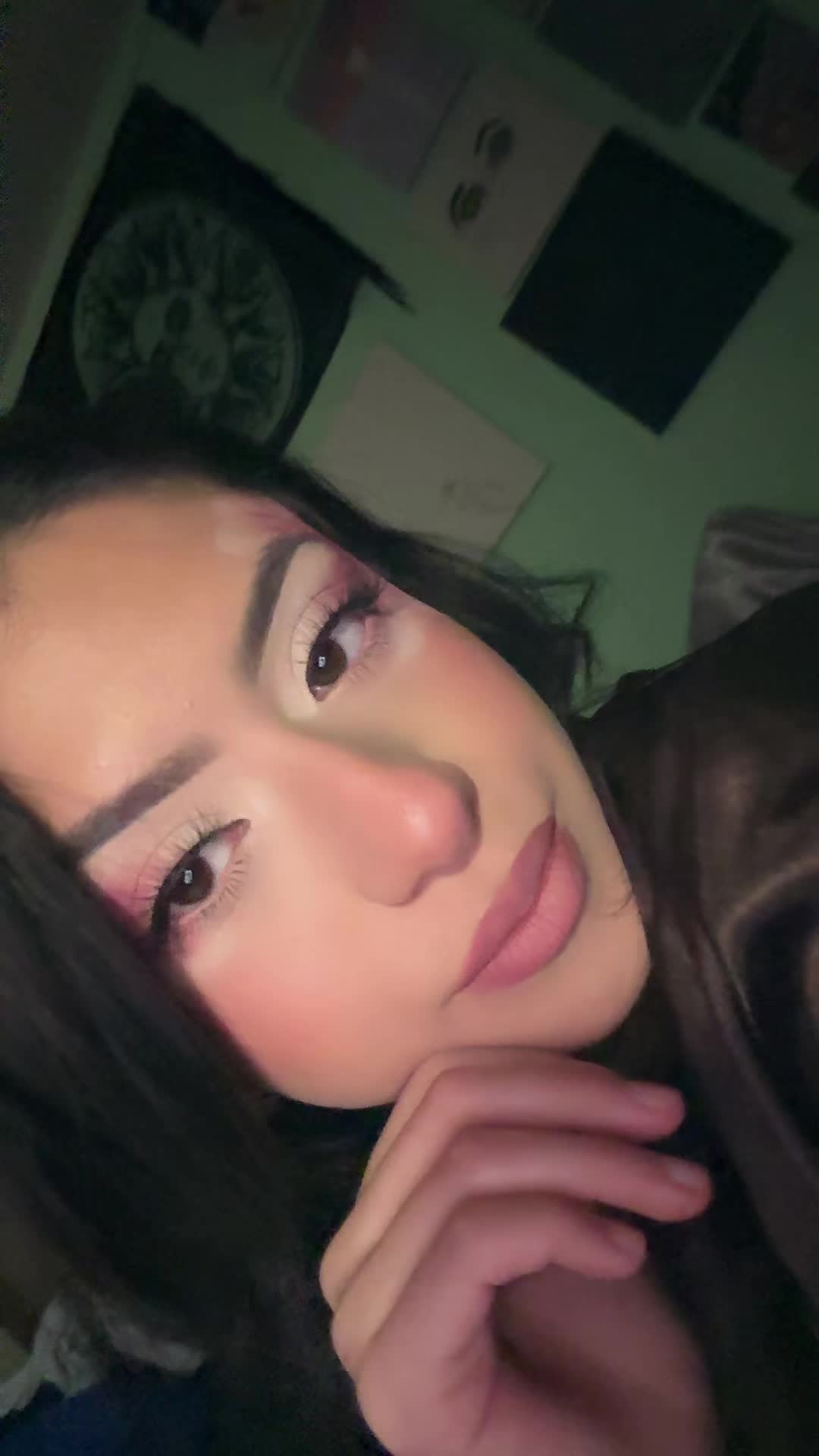 @Khloe